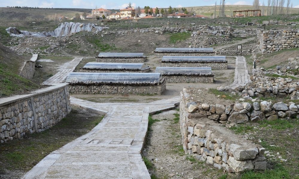 Bronz Çağı Kraliyet Mezarları, Kıbrıs