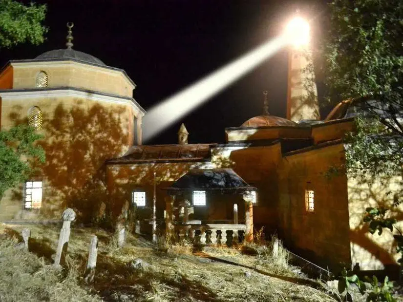 Kalatül Üstad Kalesi