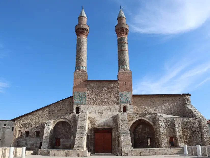 Sivas Çifte Minare Medresesi