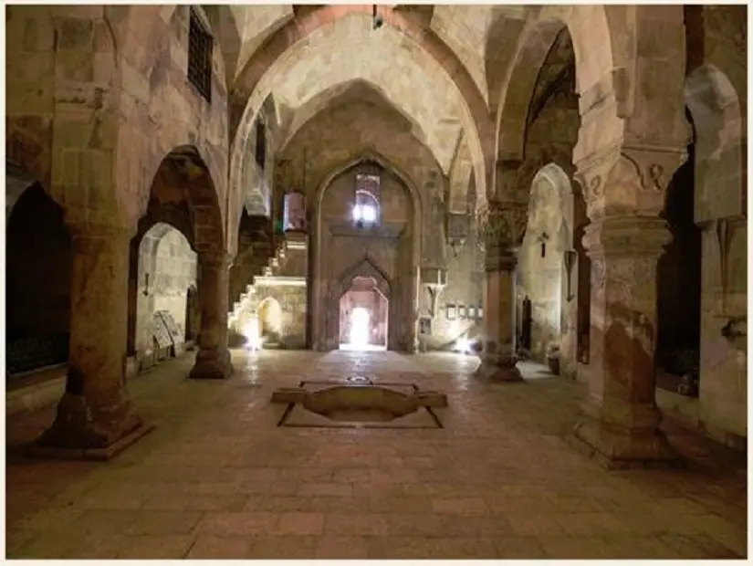 Divriği Ulu Camii ve Şifahanesi