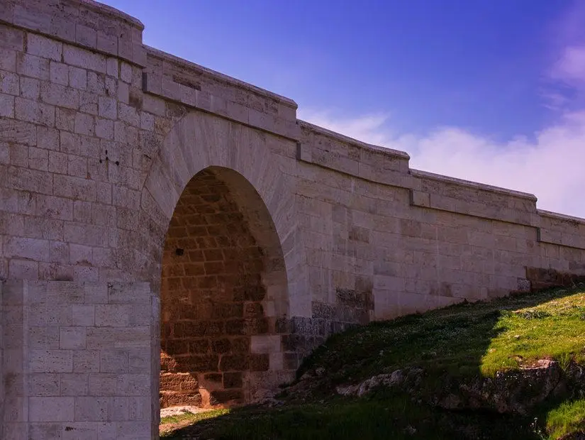 Kızılin Köprüsü