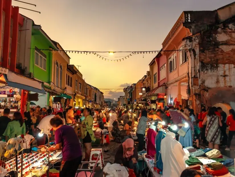 Phuket Hafta Sonu Gece Pazarı