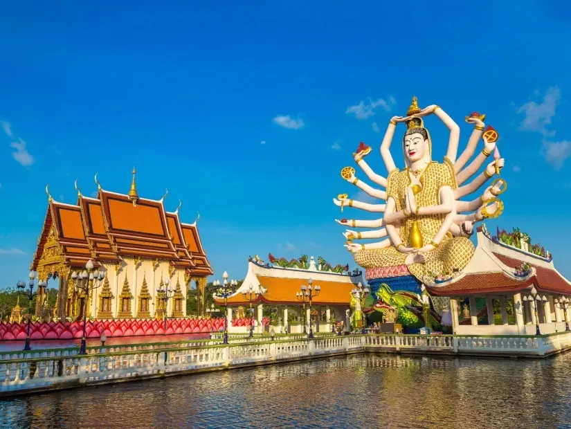 Wat Plai Laem Tapınağı