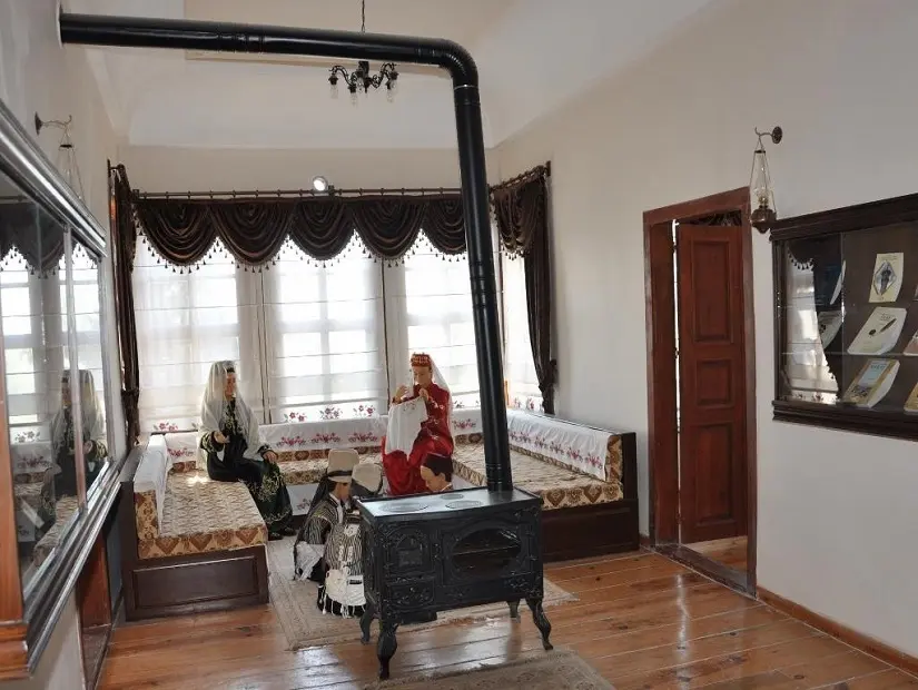 Mahmut Arif Paşa Konağı Etnografya Müzesi