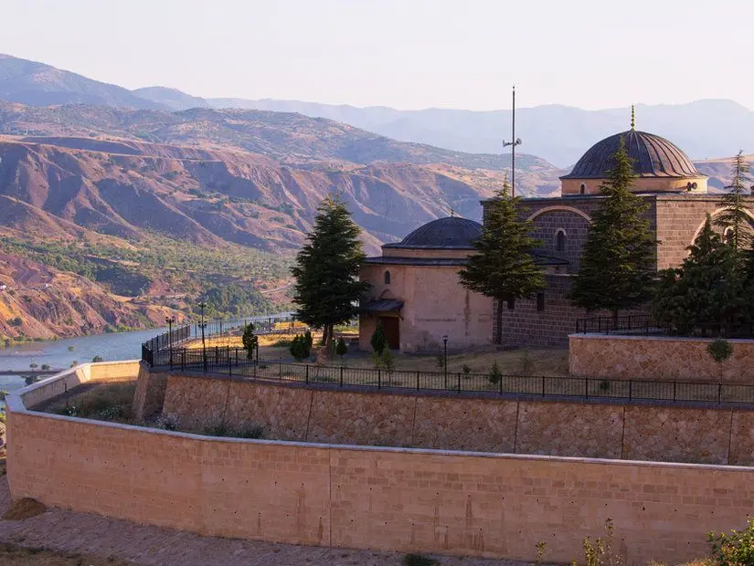 Cimşit Bey Külliyesi ve Türbesi
