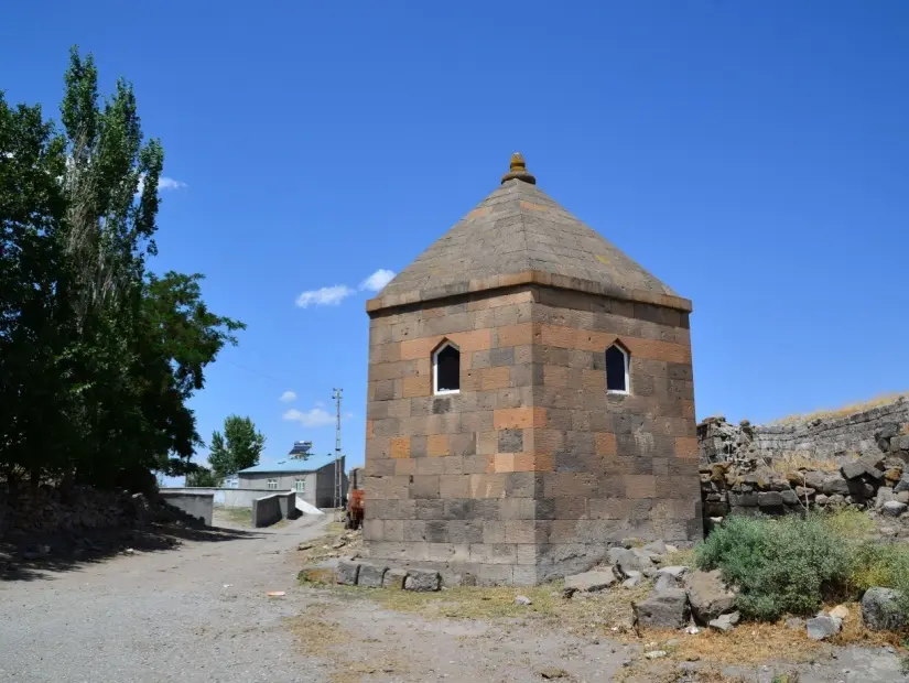 Bulanık Mollakent Camii