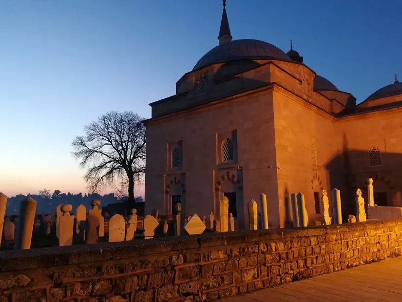 Muradiye Camii