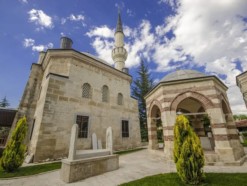 Darülhadis Camii