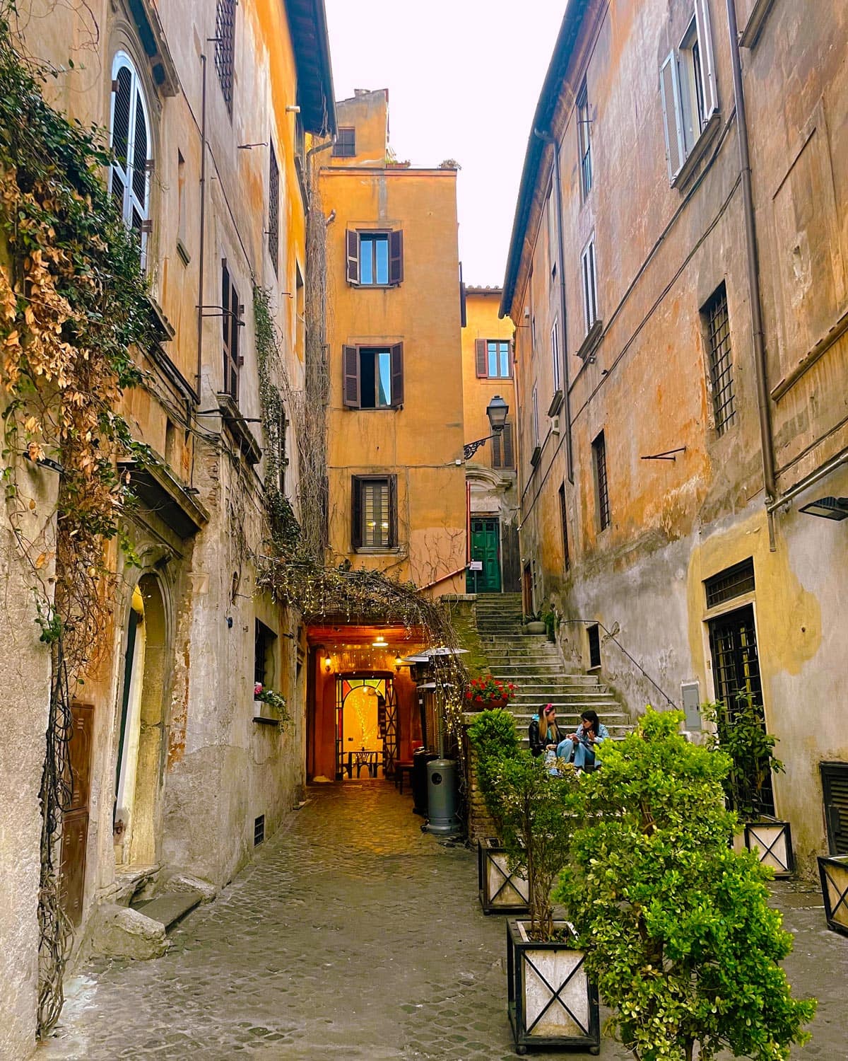 Via Dei Coronari’nin Butikleri