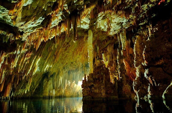 Aynalıgöl Mağarası, Mersin