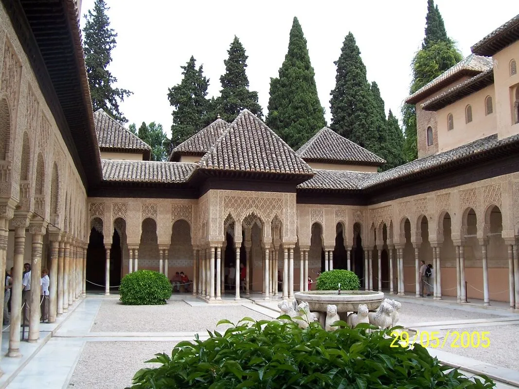 El Hamra Sarayı’nın Tarihi