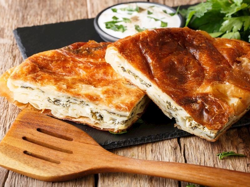 Tavada 15 Dakikada Hazırlanan Kahvaltılık Börek Tarifi