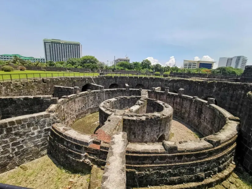 Intramuros (Eski Kent)