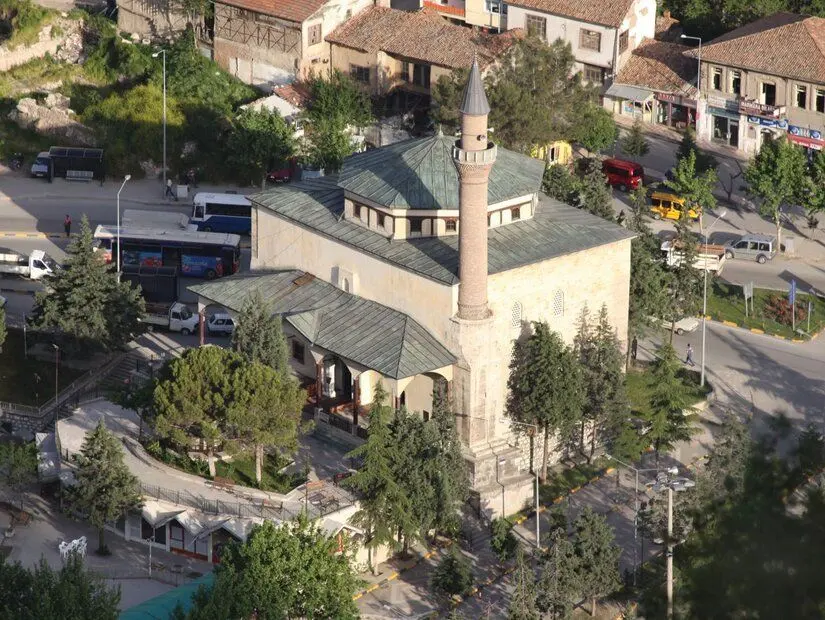 Gümüşlü Camii