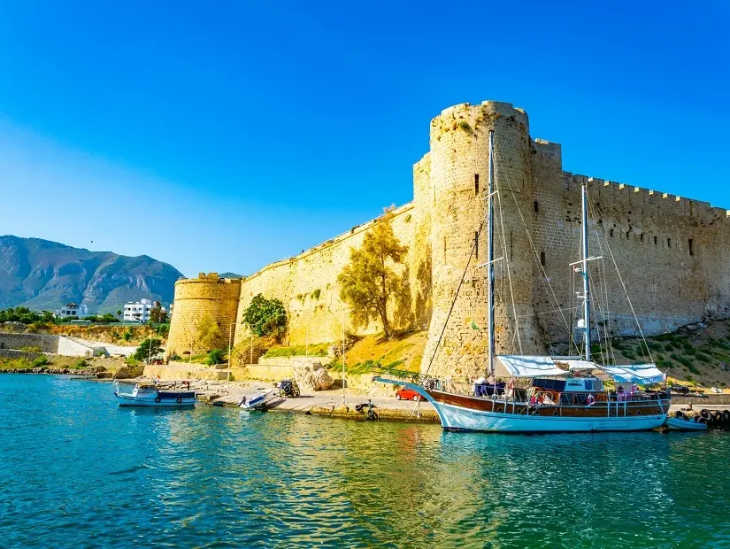 Girne Kalesi ve Batık Gemi Müzesi