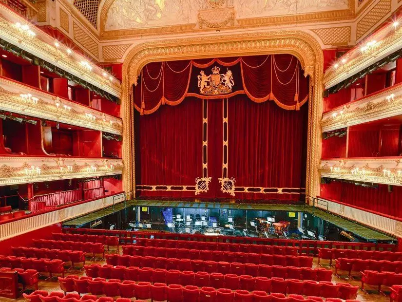 Kraliyet Opera Binası - Londra