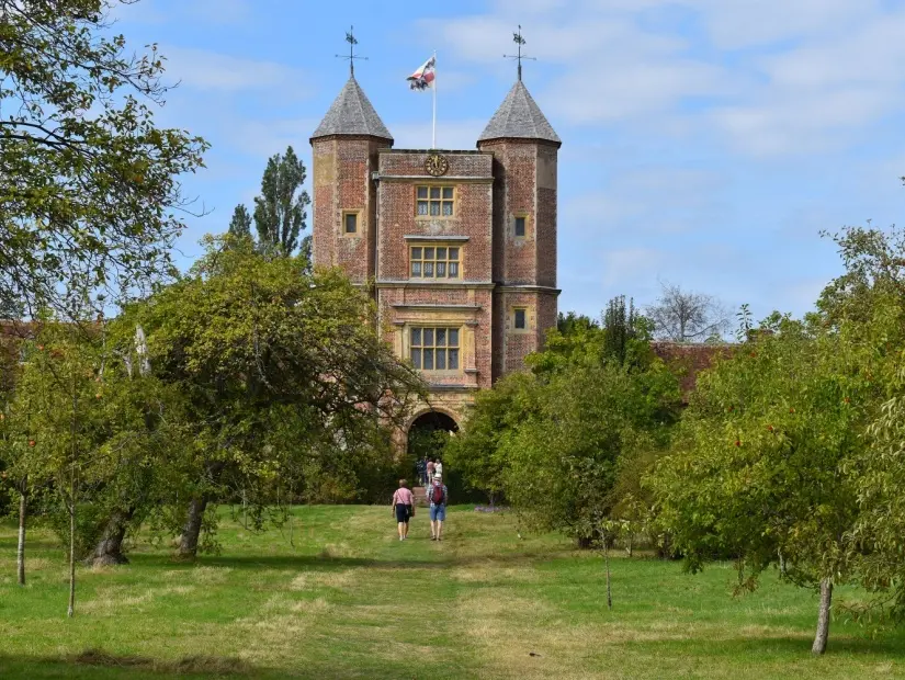 Sissinghurst Kale Bahçesi
