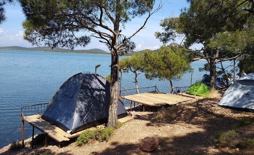 Cunda Adası Kamp Alanları ve Cunda Adası Plajları