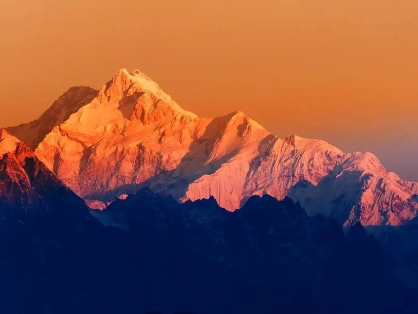 Kangchenjunga Dağı - 8586 metre
