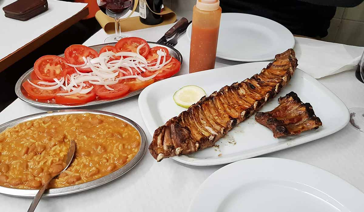 Piyano grelhado (ızgara domuz kaburga)