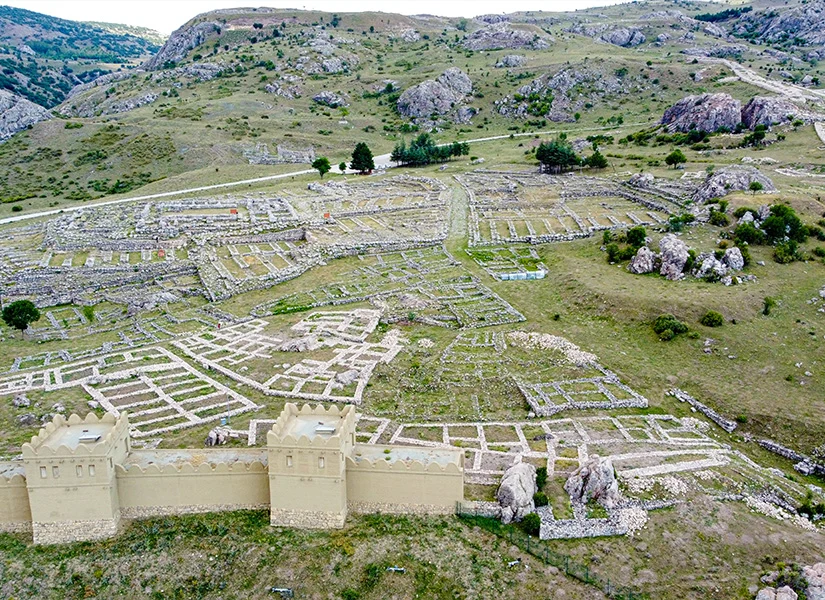 Hattuşa Antik Kenti Tarihçesi ve Önemi