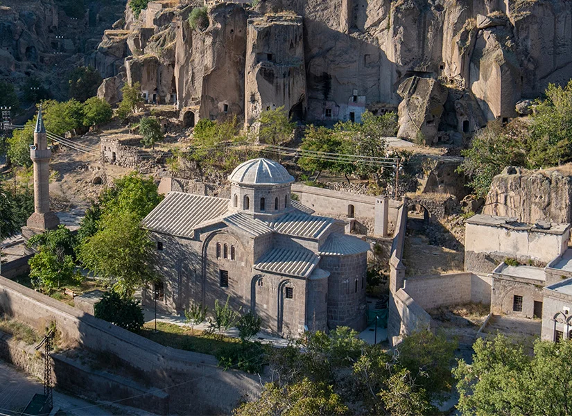 Manastır Vadisi