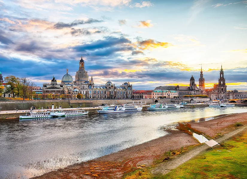 Katholische Hofkirche – Dresden Katedrali