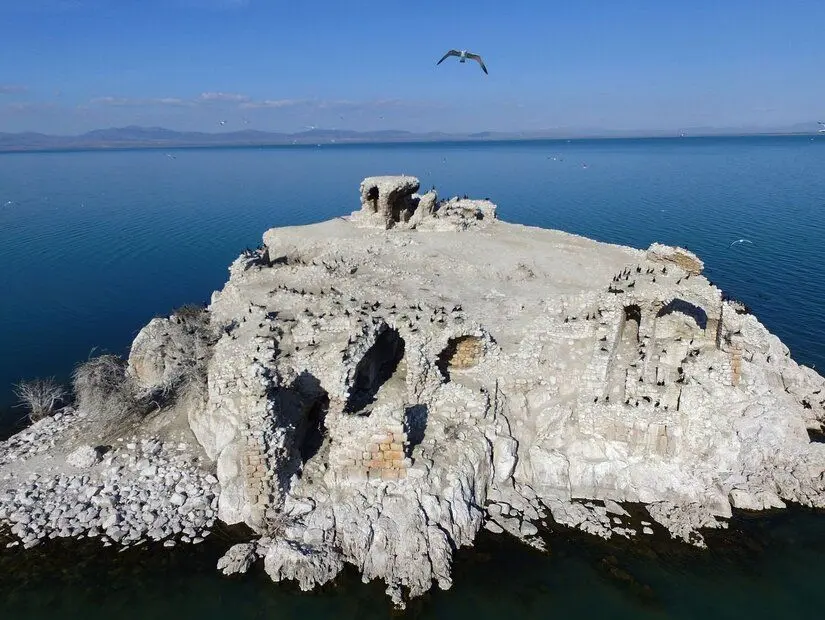 Kız Kalesi ve Adası