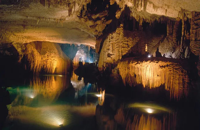 Jeita Grotto Lübnan