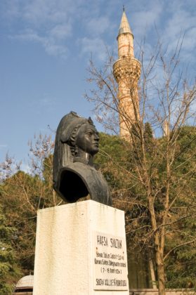 Kanuni Süleyman ın annesi Hafsa Sultan