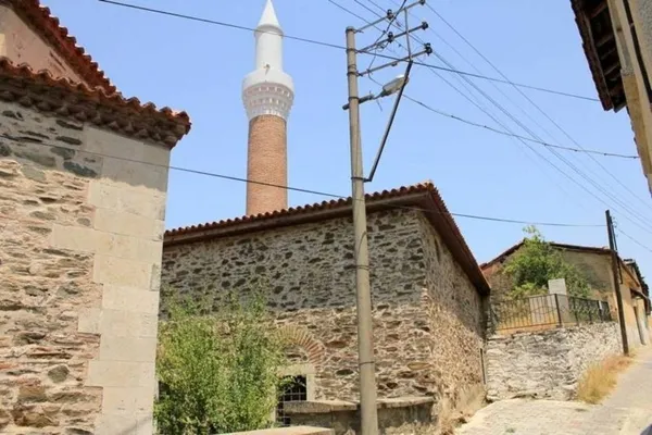 Ahmet Tavil Hazretleri Türbesi