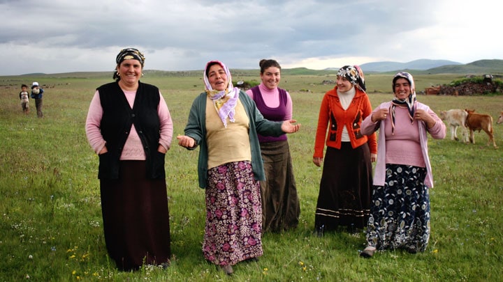 Yaylaya Çıkın Sürü Güdün