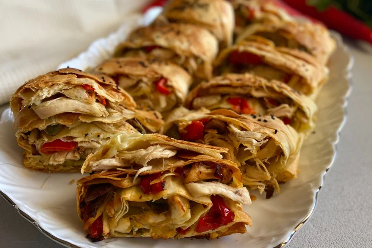 Tavuklu börek tarifi