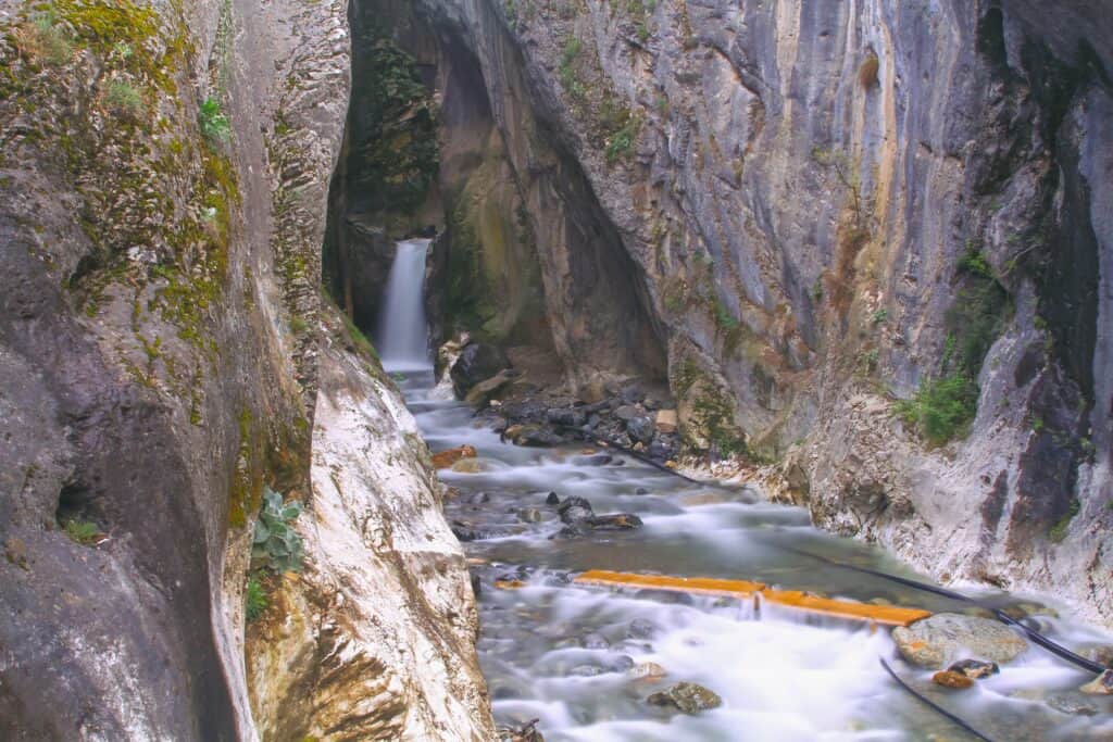 Saitabat Şelalesi Kamp Alanı