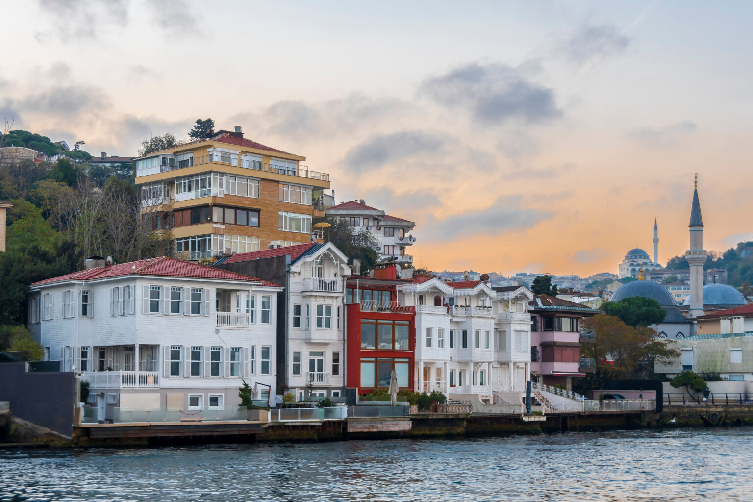 Kuzguncuk Sahili ve İskelesi