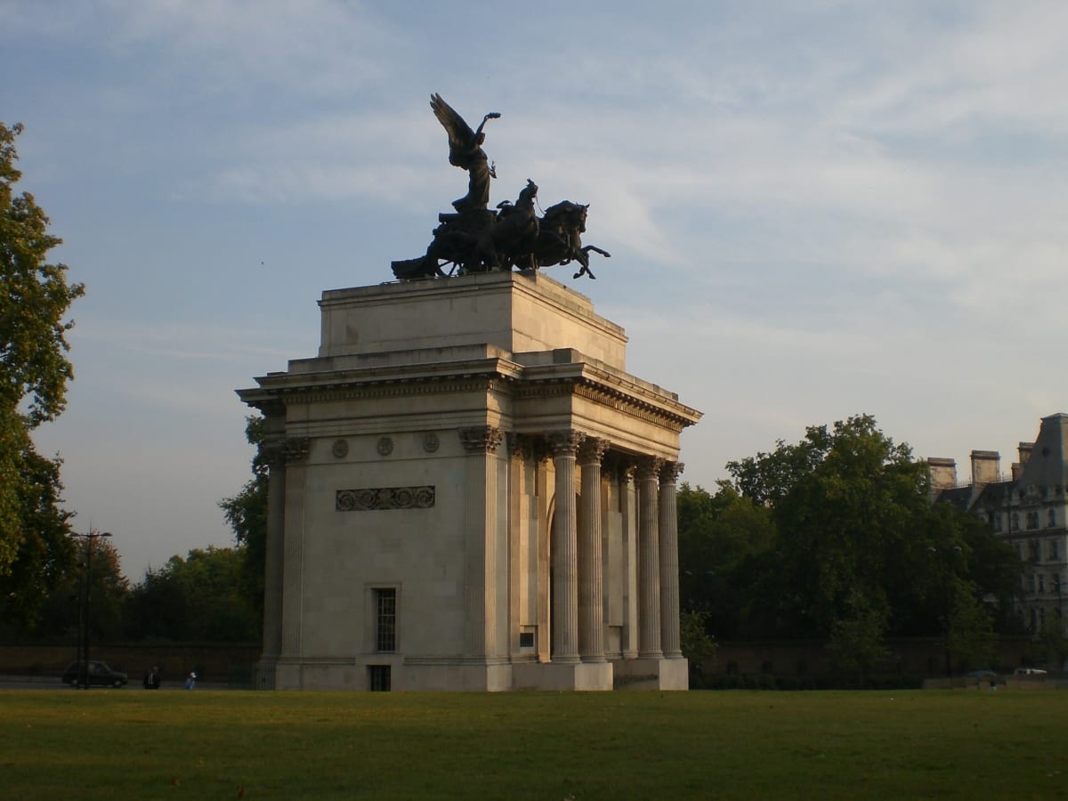 Hyde Park ta yürüyüş yapın