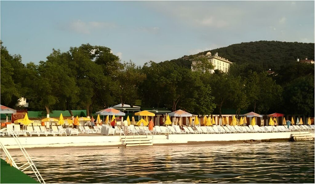 Heybeliada Aqua Green Beach Club