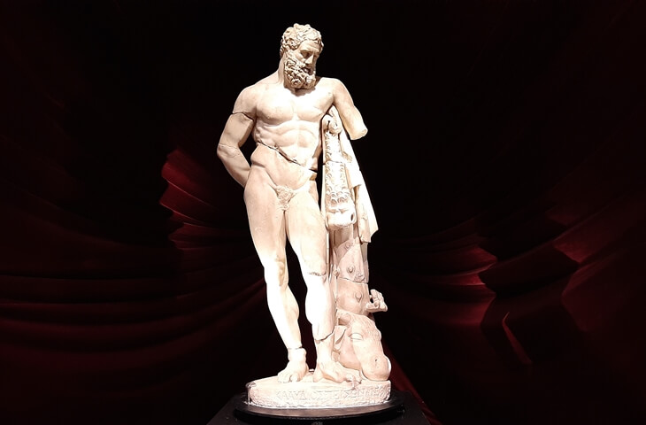 Yorgun Herakles Heykeli