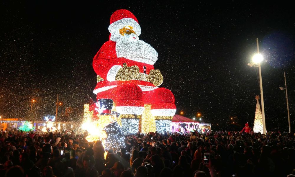Dünyanın en büyük Noel Baba geçit töreni bu ülkede