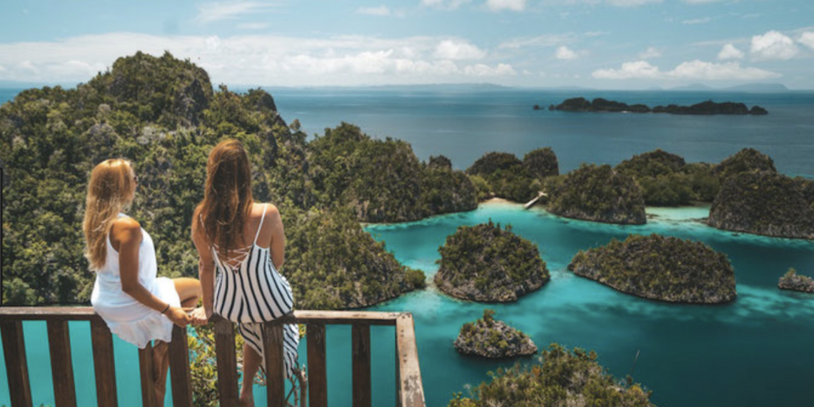 Endonezya daki Raja Ampat Adaları nda tüplü dalış yapın