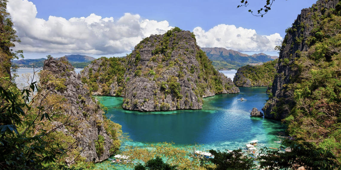Palawan Filipinler de adalar turuna çıkın