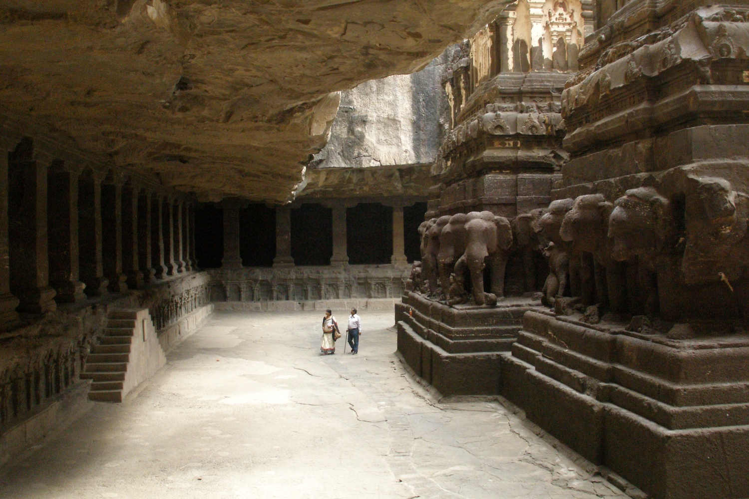 Ellora Mağaraları
