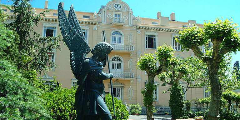 Saint Michel Fransız Lisesi