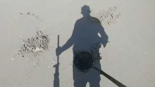 Beach Metal Detecting with Deus 2 Hard Hunting