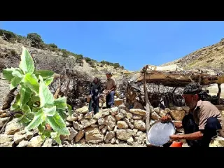 Nomadic life Cleaning summer capers and the daily life of