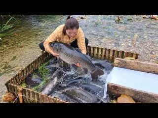 TIMELAPSE Single Girl s Traditional River Life