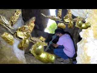 I found a gold mine in a mysterious cave corner It s too
