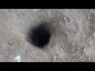 Building a Warm Secret Underground Shelter for Winter