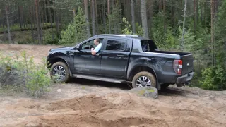 Ford Ranger in sand