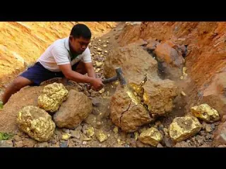 Wow digging gold at mountain found big god nugget Big gold